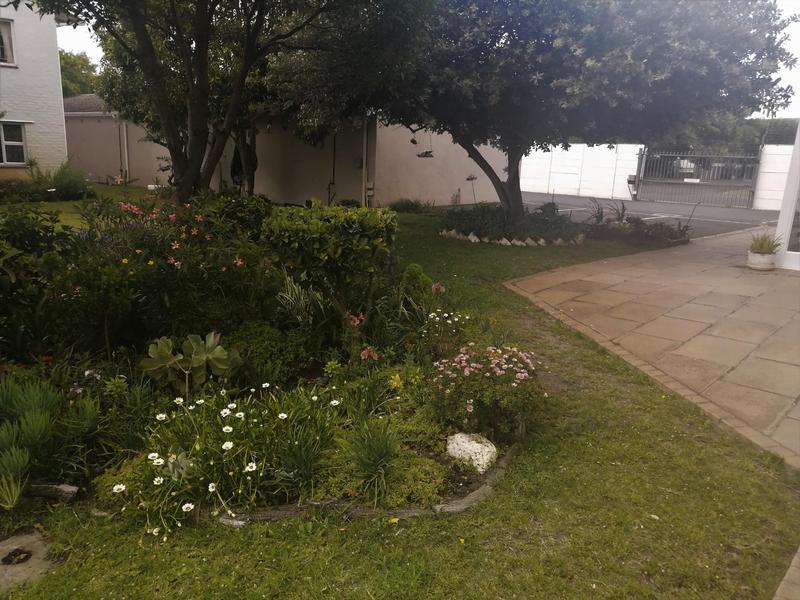 2 Bedroom Property for Sale in Bergvliet Western Cape